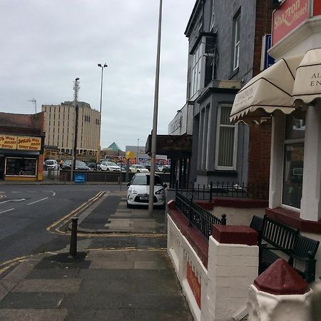 Shazron Hotel Blackpool Exterior foto